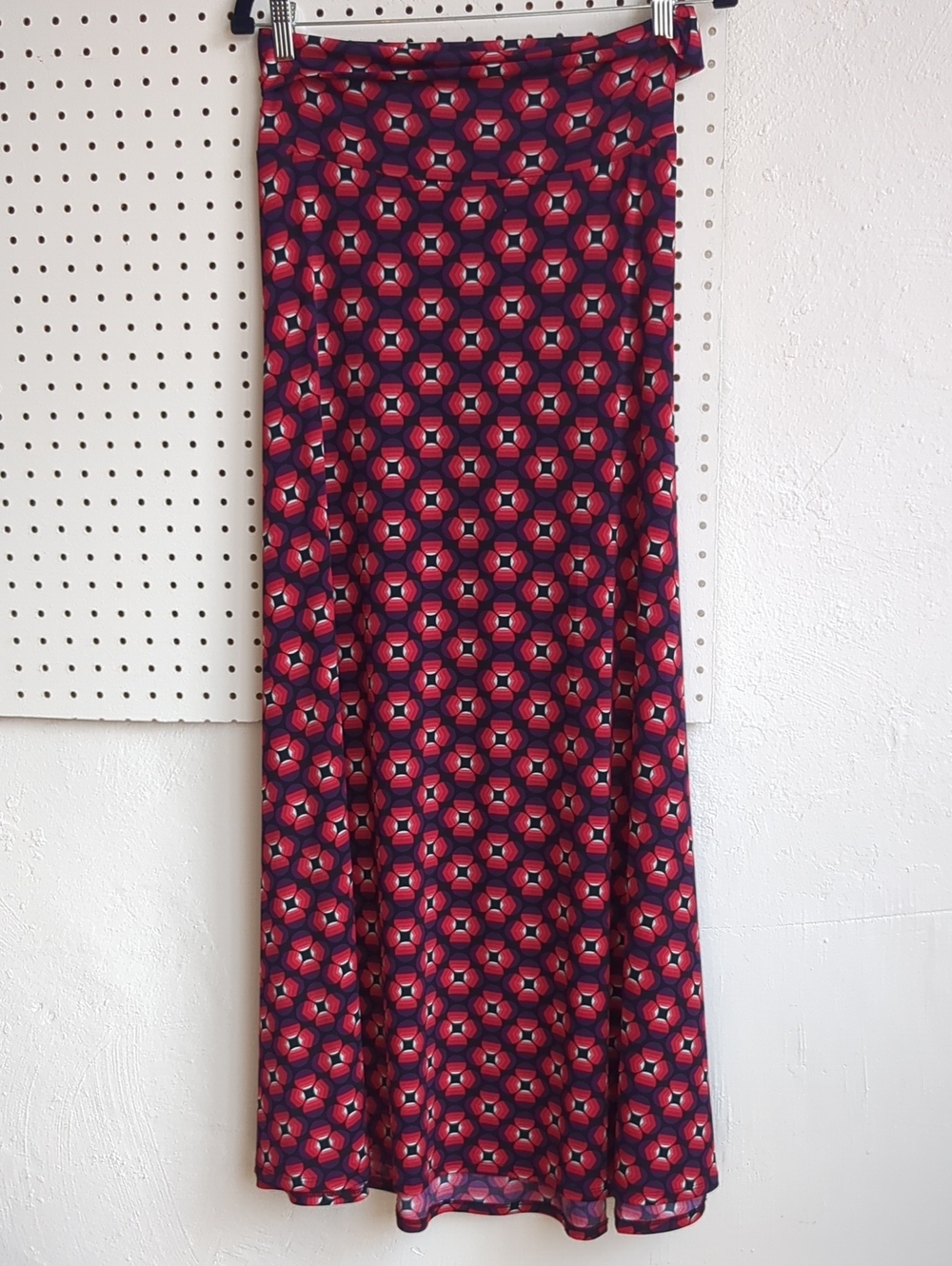 LuLaRoe Geometric Maxi Skirt in Red and Navy